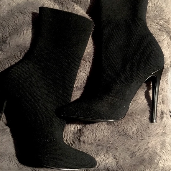 Steve Madden Shoes - Steve Madden century booties